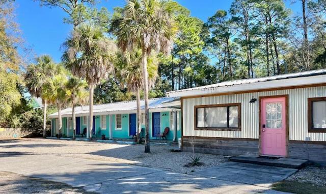 The Panacea Motel Exterior foto